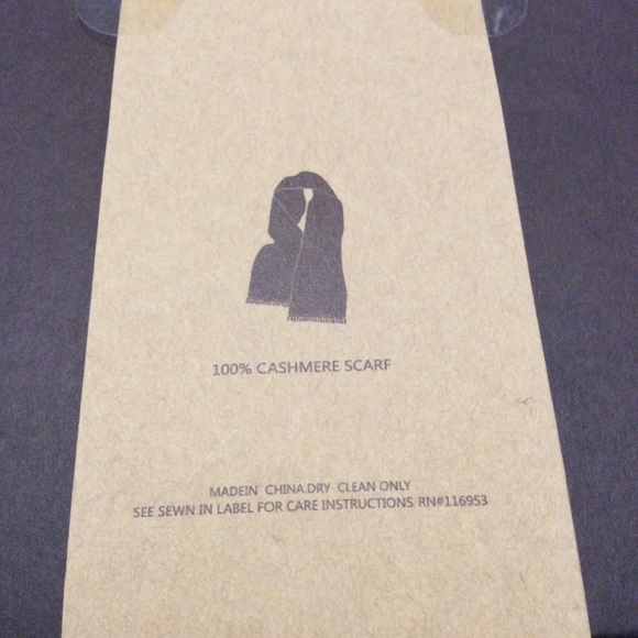 New ELLIOT MULRYAN Gray 100% Cashmere SCARF Long Rectangle - Picture 6 of 12